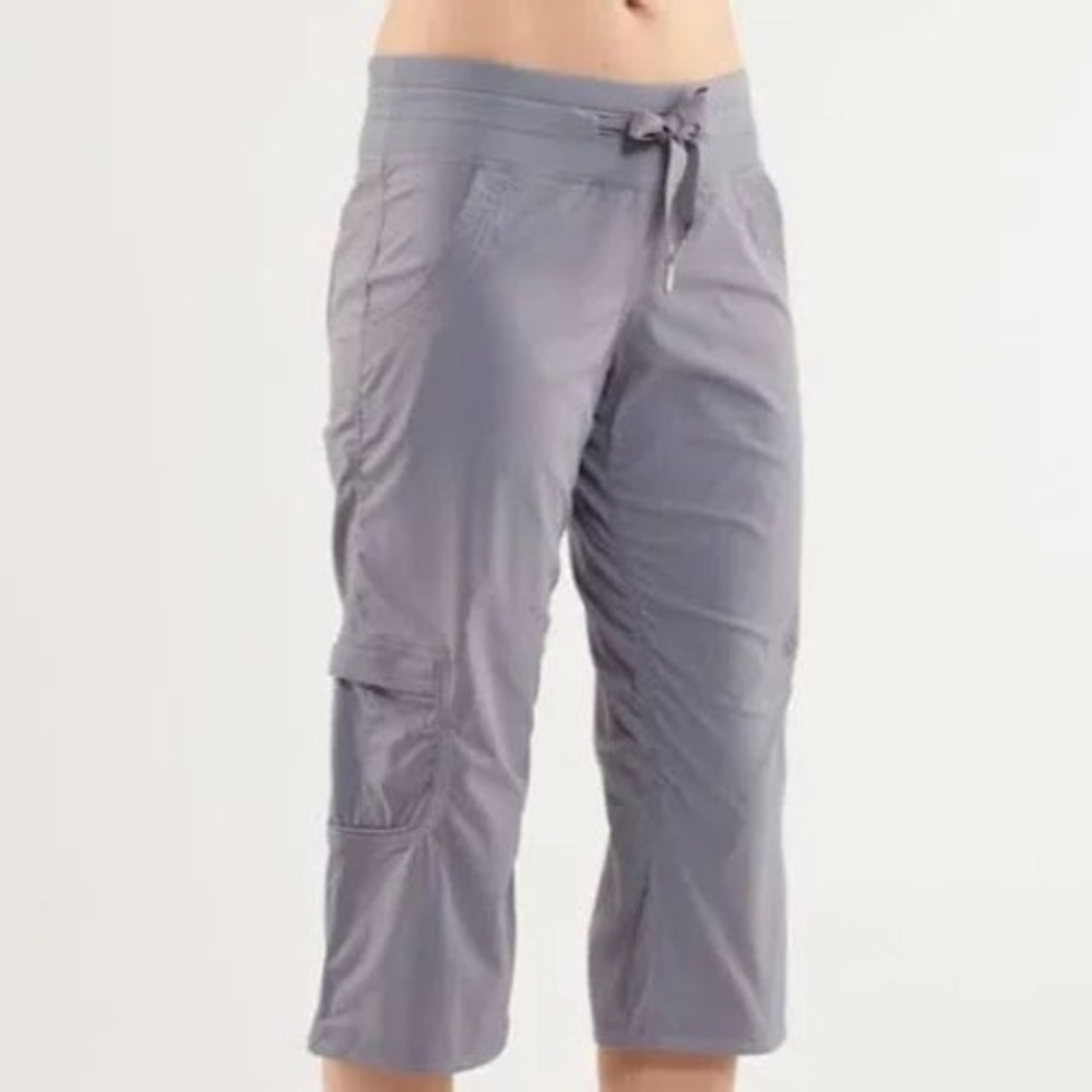 Lululemon Studio Crop II Pants Grey Pinstripe Cargo Athletic Trousers Womens 6??